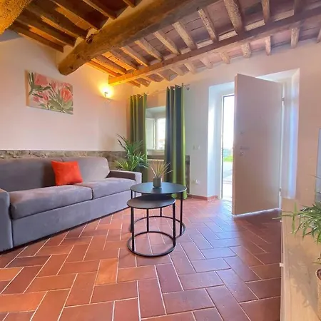 Relax&business Wi-fi, Tv Hd, Parcheggio Gratuito Capannori