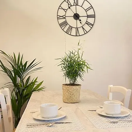 Relax&business Wi-fi, Tv Hd, Parcheggio Gratuito Tatil Evi Capannori